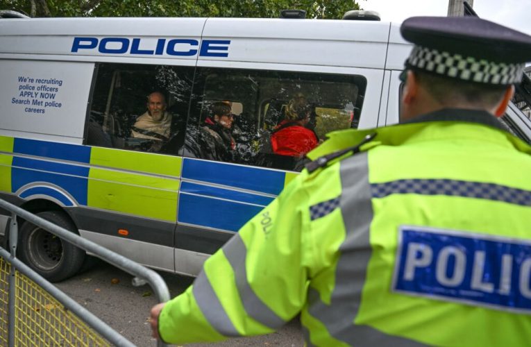 Mai mulți polițiști din structura de protecție a familiei regale britanice sunt anchetați după ce ar fi adormit la post