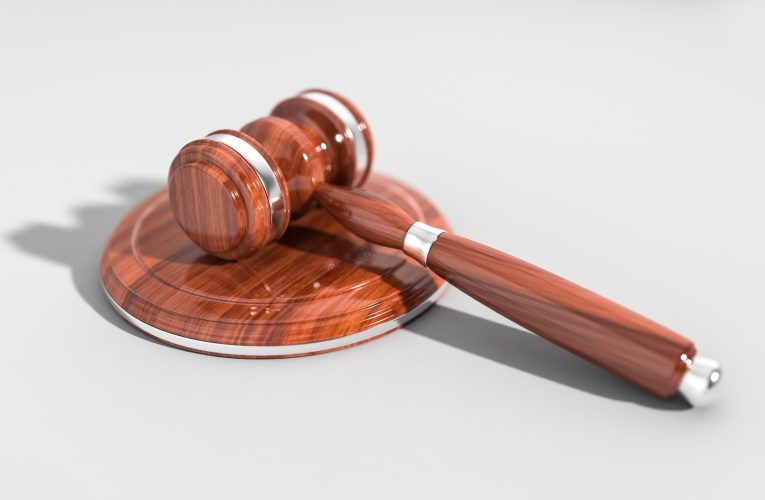 Man requests court dissolution of PNL, USR, and UDMR