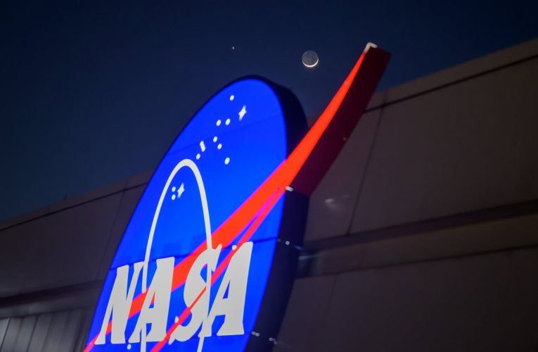 NASA a ales echipajul care va deschide drumul către o nouă aselenizare