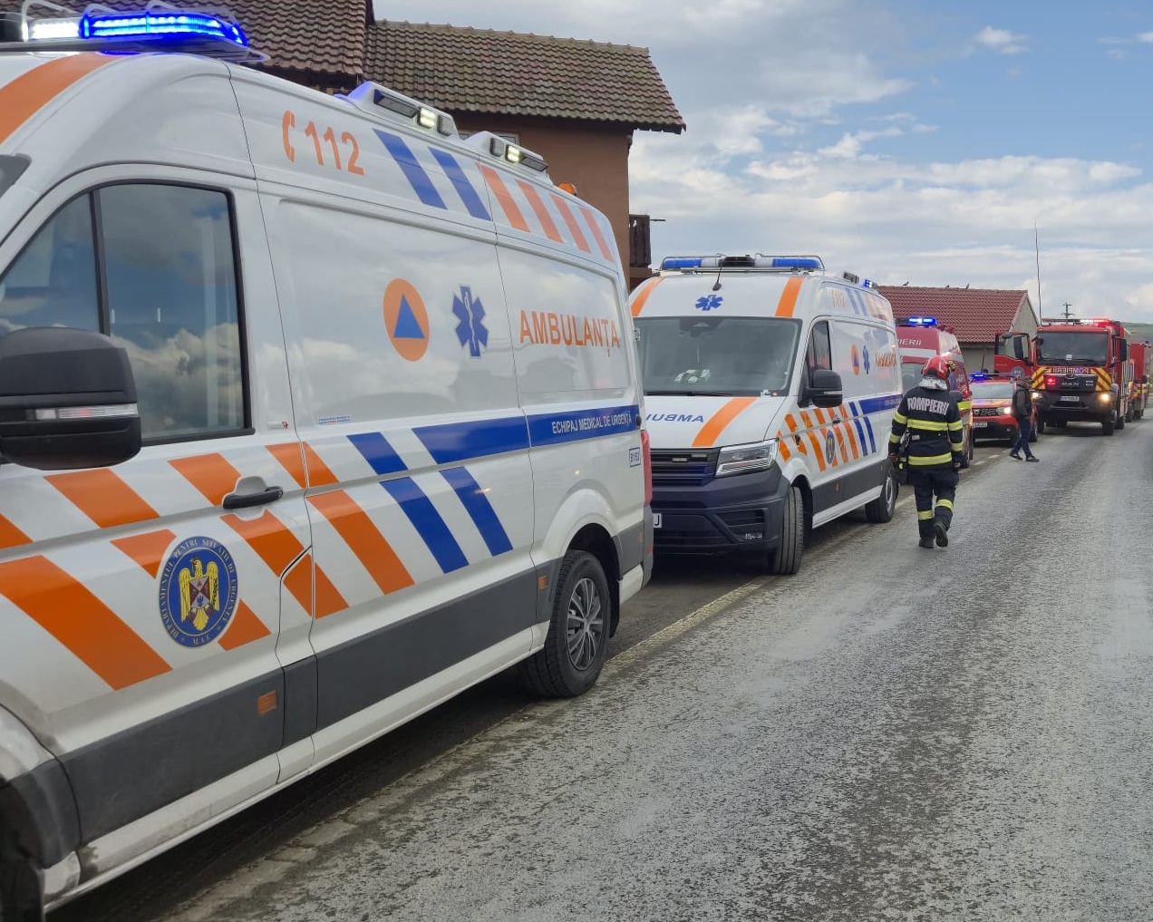 O femeie care conducea un TIR încărcat cu carne pe A1 a făcut infarct și a murit