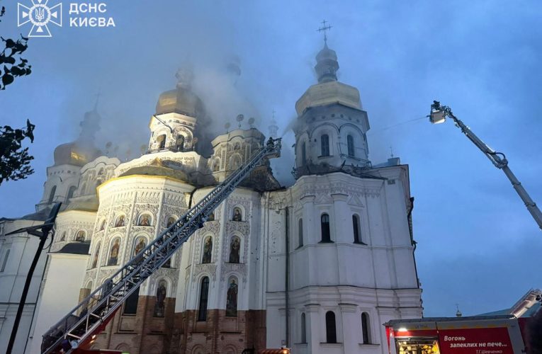 Patriarhia Română deplânge atacul care a afectat Lavra Pecerska din Kiev