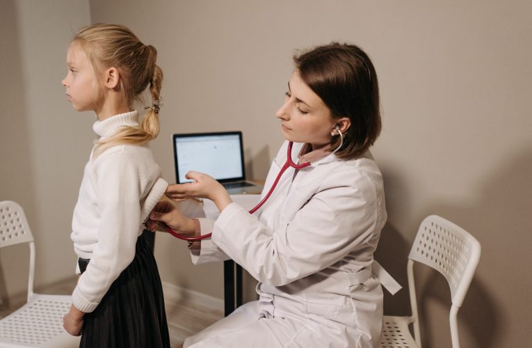 Peste 5 milioane de lei din PNRR pentru medicii de familie, primării și serviciile de sănătate județene