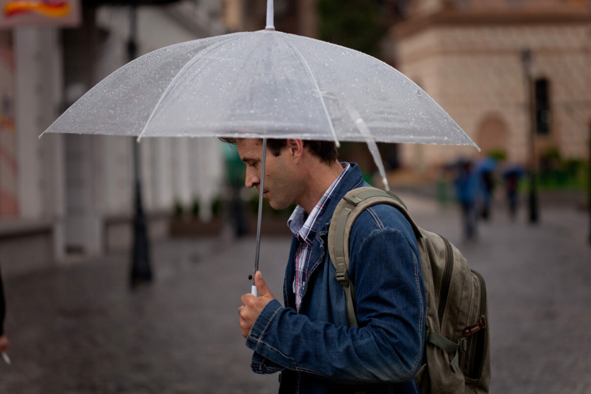 Ploi și maxime de până la 30 de grade, marți și miercuri, în Capitală