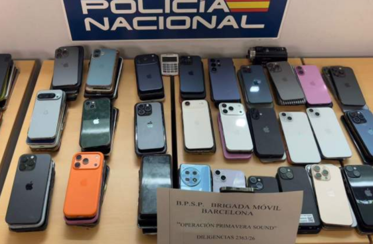Român prins cu 139 de telefoane furate în timpul unui festival din Barcelona. Dispozitivele valorau 150.000 de euro