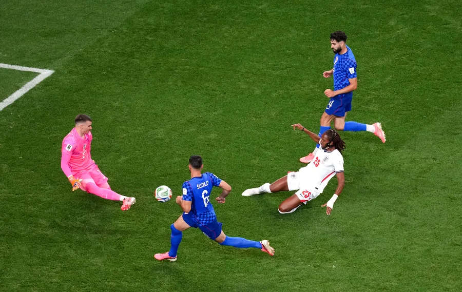 Rozul aprins, culoarea neoficială a Cupei Mondiale