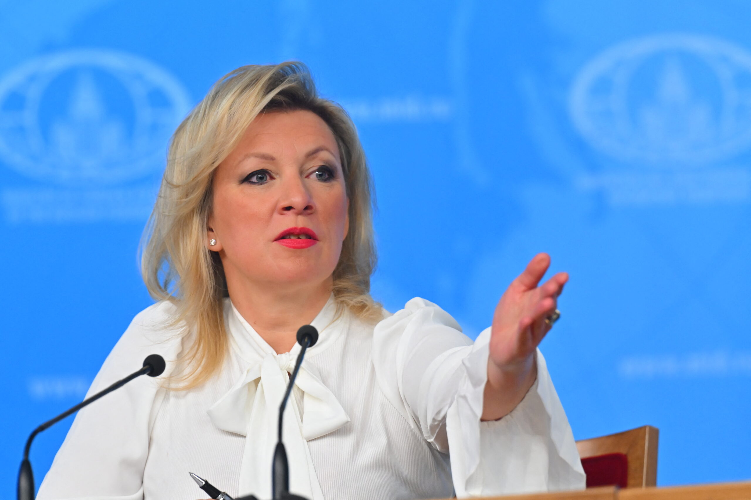Rusia amenință România după retragerea sportivelor de la Cluj. Zaharova îl atacă pe Emil Boc