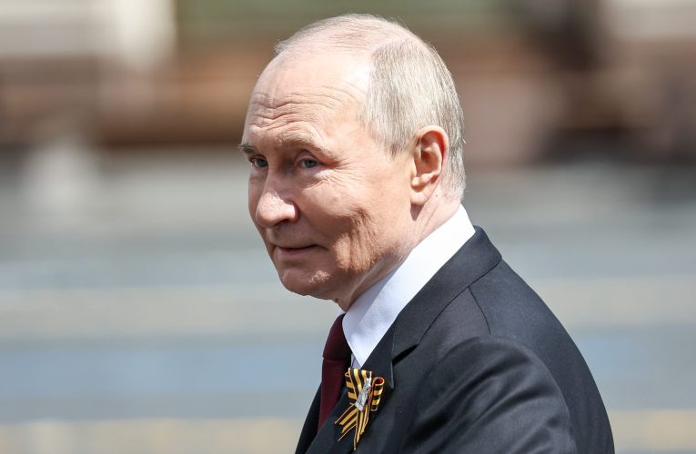 Rusia ia în calcul reducerea vârstei de muncă la 12 ani pentru a combate criza forței de muncă