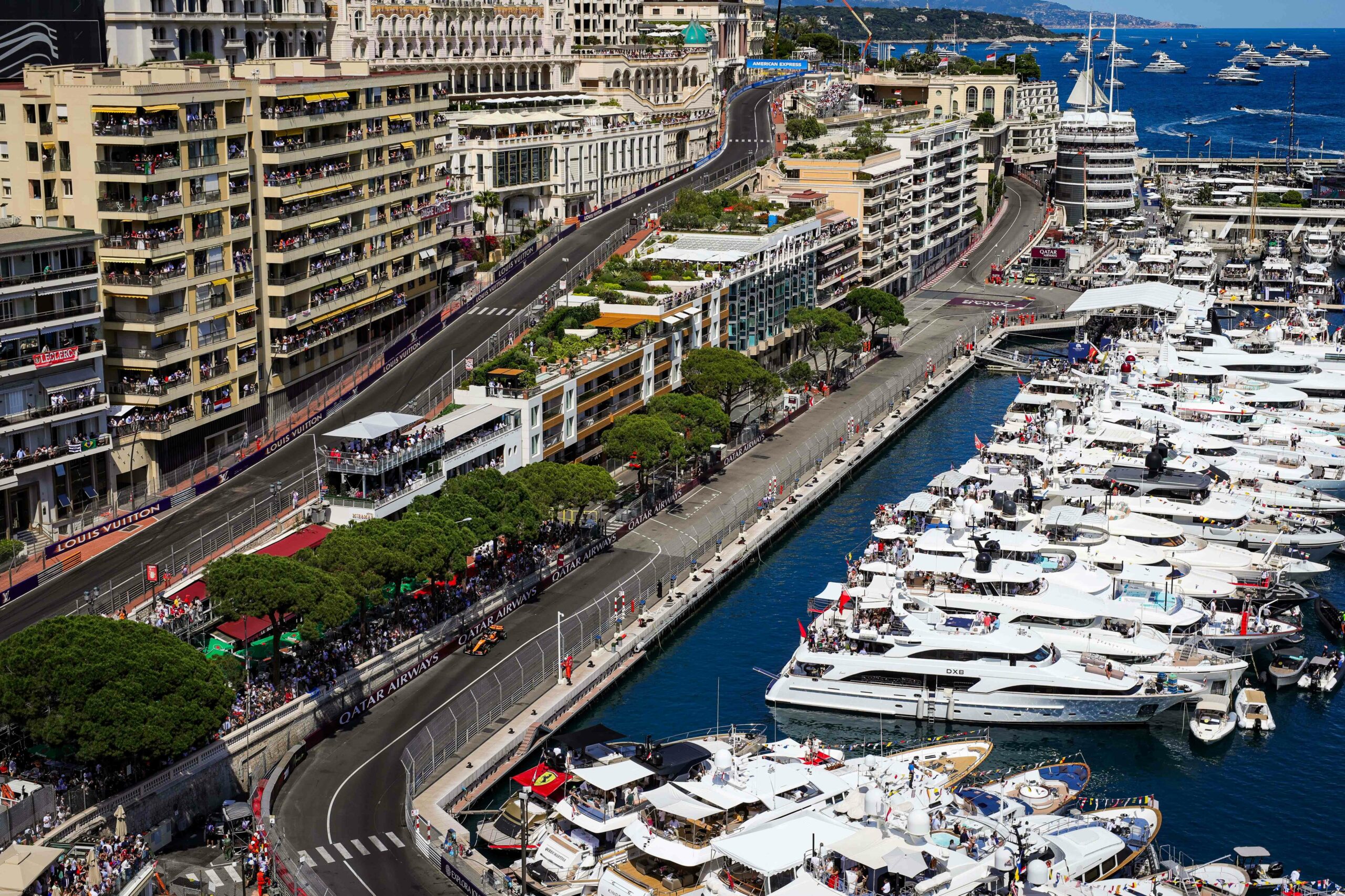 S-a aflat cât costă să vezi Formula 1 la Monaco de pe iaht