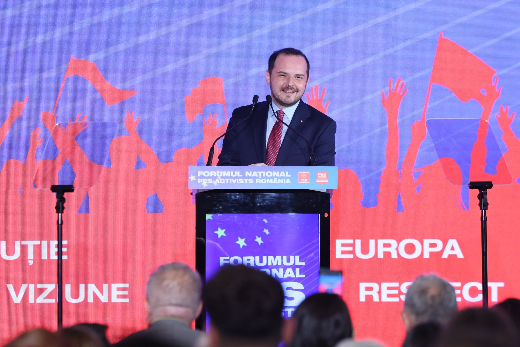 „Se negociază orgoliile unui singur om”. Alexandru Rogobete spune că românii nu vor accepta ca țara să fie blocată de ambiții personale