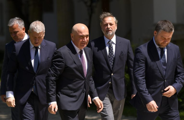 Ședința Consiliului Național al PNL. Surse: S-a decis cu largă majoritate organizarea Congresului extraordinar duminică