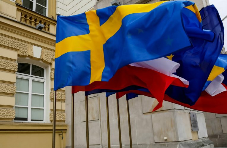 Suedia alocă 108 milioane de dolari pentru cumpărarea armelor americane destinate Ucrainei