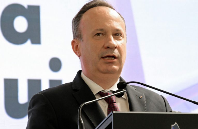 „Sugative politice” / Câciu dă de pământ cu liderii USR-PNL: „Să-i vedem dacă au curajul să se decupleze de la banul public”