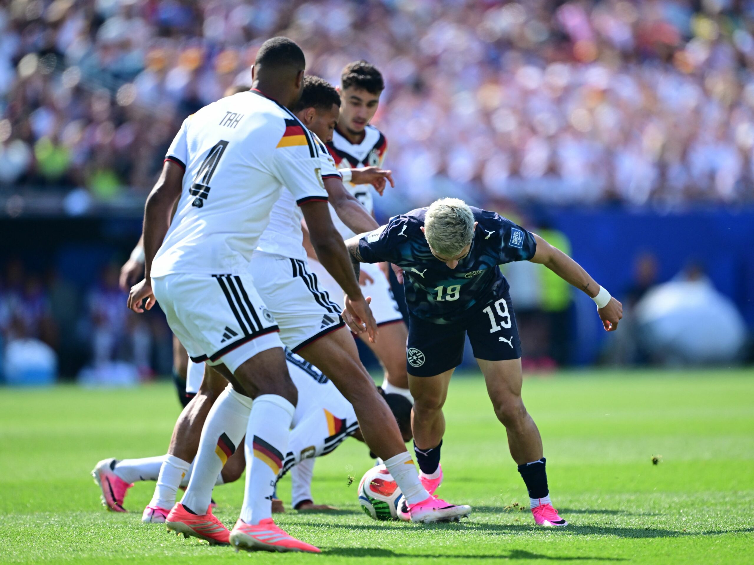 Surpriză la Cupa Mondială. Germania, eliminată de Paraguay la loviturile de departajare