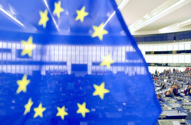 UE vrea să înființeze centre de deportare în afara granițelor sale. Când și unde ar putea să apară