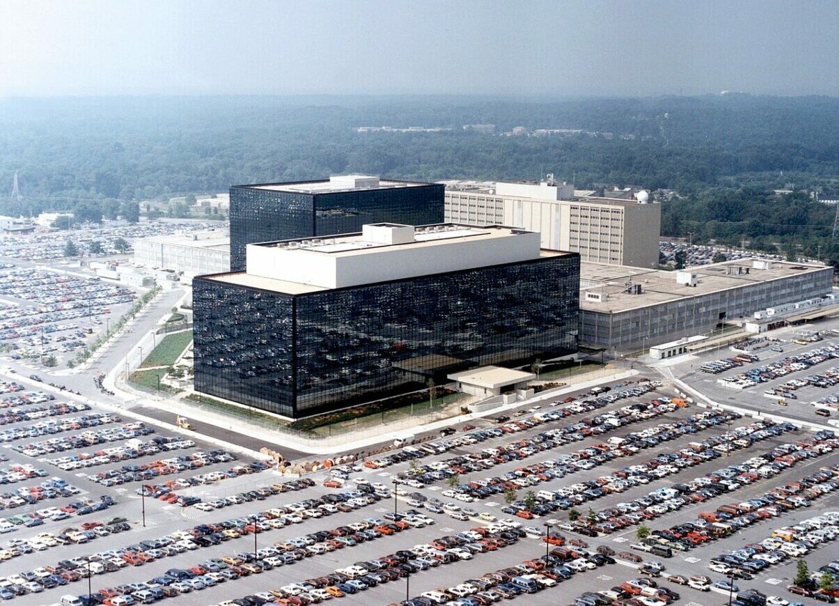 Un program-cheie de spionaj american a fost lăsat să expire. Democrații se tem că Trump l-ar putea folosi politic