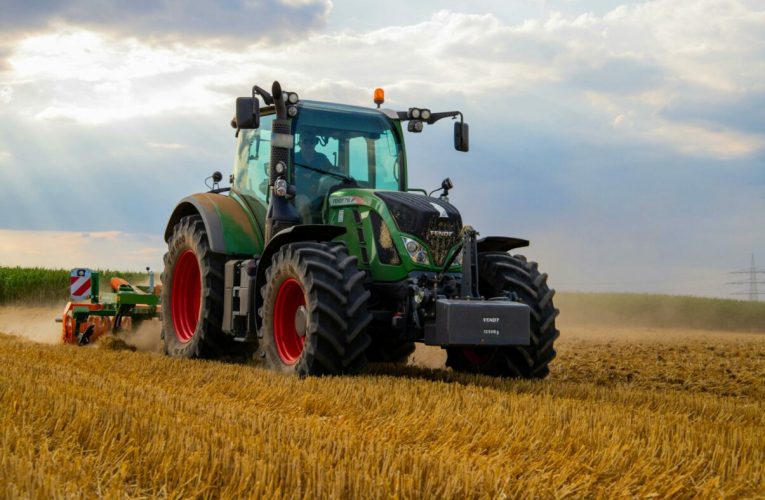 Vești importante pentru fermieri. Parlamentul European a aprobat noi reguli pentru venituri mai stabile