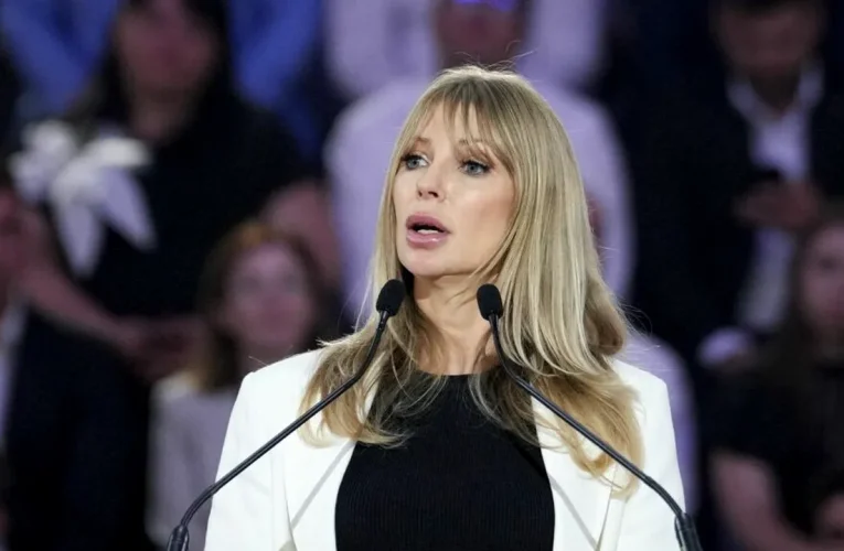 Victoria Stoiciu îi cere lui Nicușor Dan revocarea lui Adrian Veștea: Democrația românească trebuie salvată, și pe ultima sută de metri