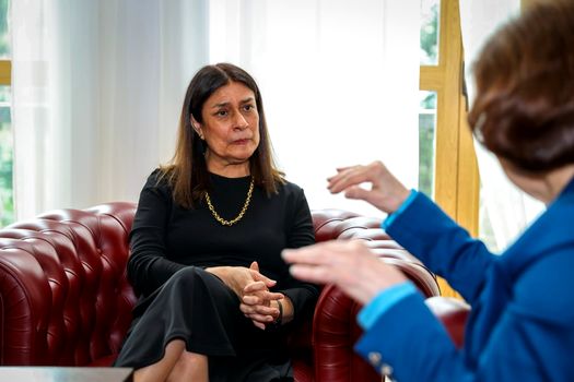 VIDEO EXCLUSIV | Ambasadoarea Peru în România: L-aș invita la masă – Cum convinge o diplomată o țară întreagă în 20 de secunde