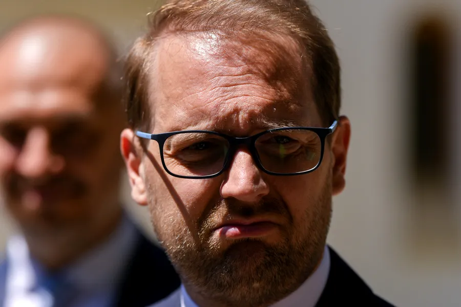 Ziua cea mai grea pentru Dominic Fritz. De ce verdictul Curții Supreme de Justiție îi poate arunca în aer cariera politică