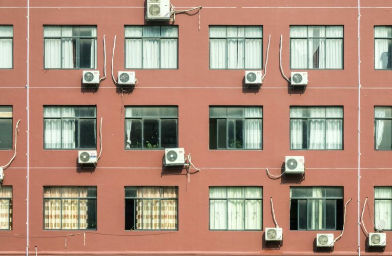 Cât consumă aerul condiționat într-o lună. Calcul pentru 4, 8 și 12 ore de funcționare pe zi
