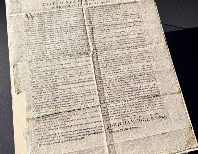 Descoperire istorică în Marea Britanie: o copie extrem de rară a Declarației de Independență a SUA a fost găsită după peste 250 de ani