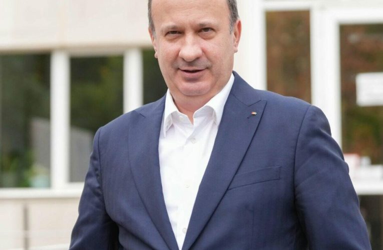 Disputa PSD–PNL continuă pe Facebook. Adrian Câciu, despre Siegfried Mureșan: „Ești un veșnic propus, niciodată ajuns”