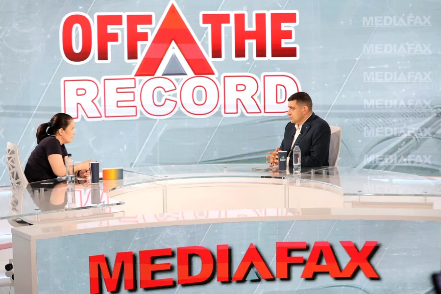 George Simion răspunde Ancăi Alexandrescu și postului Realitatea TV: „Nu doamna Alexandrescu spune asta, ci Sorin Grindeanu spune asta (…) Eu nu execut ordine din partea nimănui, pentru că m-am născut om liber și o să mor un om liber”