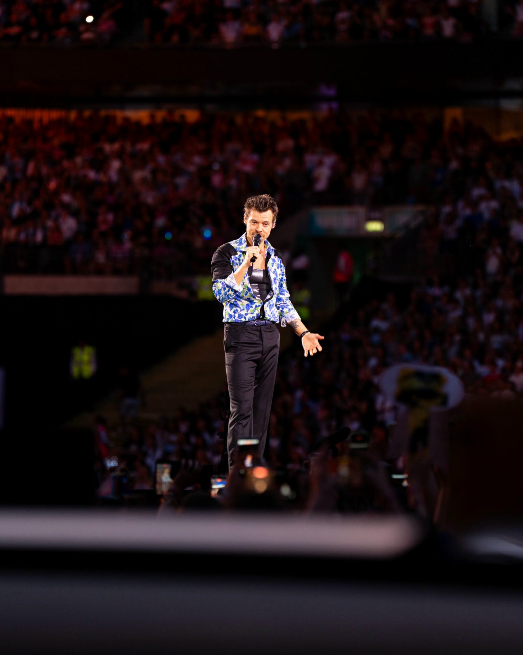 Harry Styles dă lovitura pe Wembley. A stabilit un nou record de bilete vândute