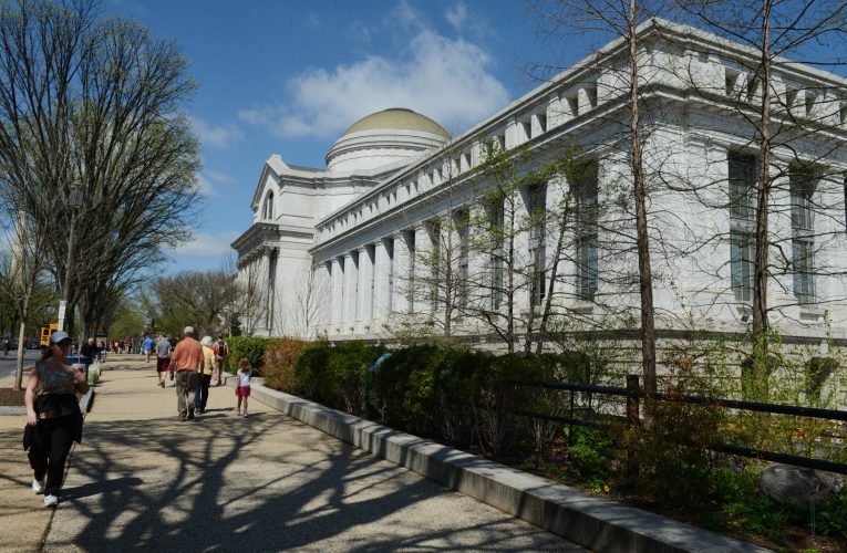 Institutul Smithsonian respinge raportul Casei Albe care acuză Muzeul de antiamericanism: Nu este o caracterizare onestă