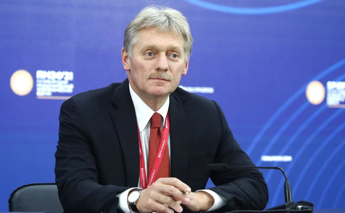 Kremlinul: Zelenski poate veni la Moscova când va fi pregătit să ia „decizii responsabile”