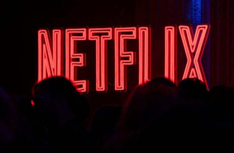 Netflix semnează un acord cu grupuri media pentru a găzdui videoclipuri scurte ale acestora pe platforma sa