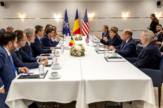 Nicușor Dan, întâlnire cu o delegație bipartizană a Congresului SUA, în marja Summitului NATO. Ce a discutat