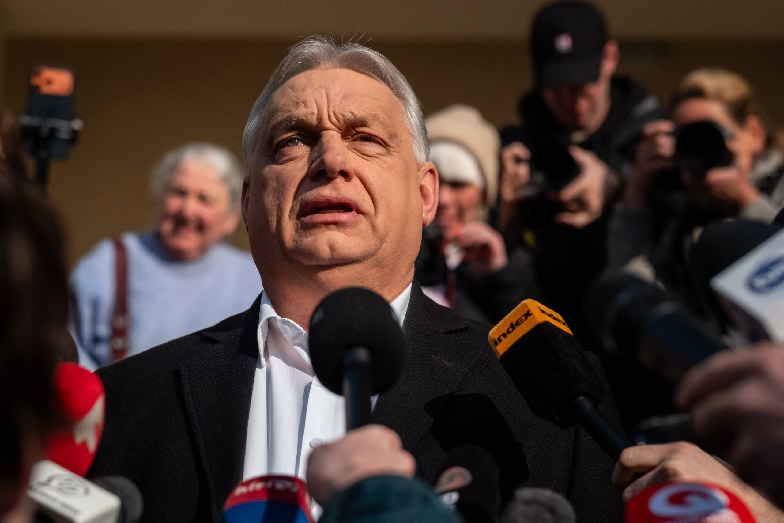 Posturile publice de radio și televiziune din Ungaria și-au suspendat emisia în urma reorganizării post-Orban