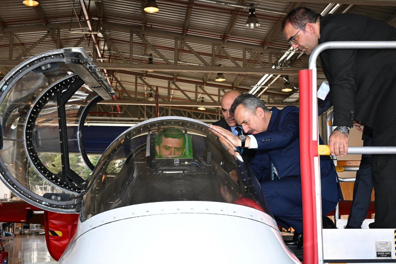 Radu Miruță, in the cockpit of an aircraft in Turkey, before the NATO Summit. What visit did he made?