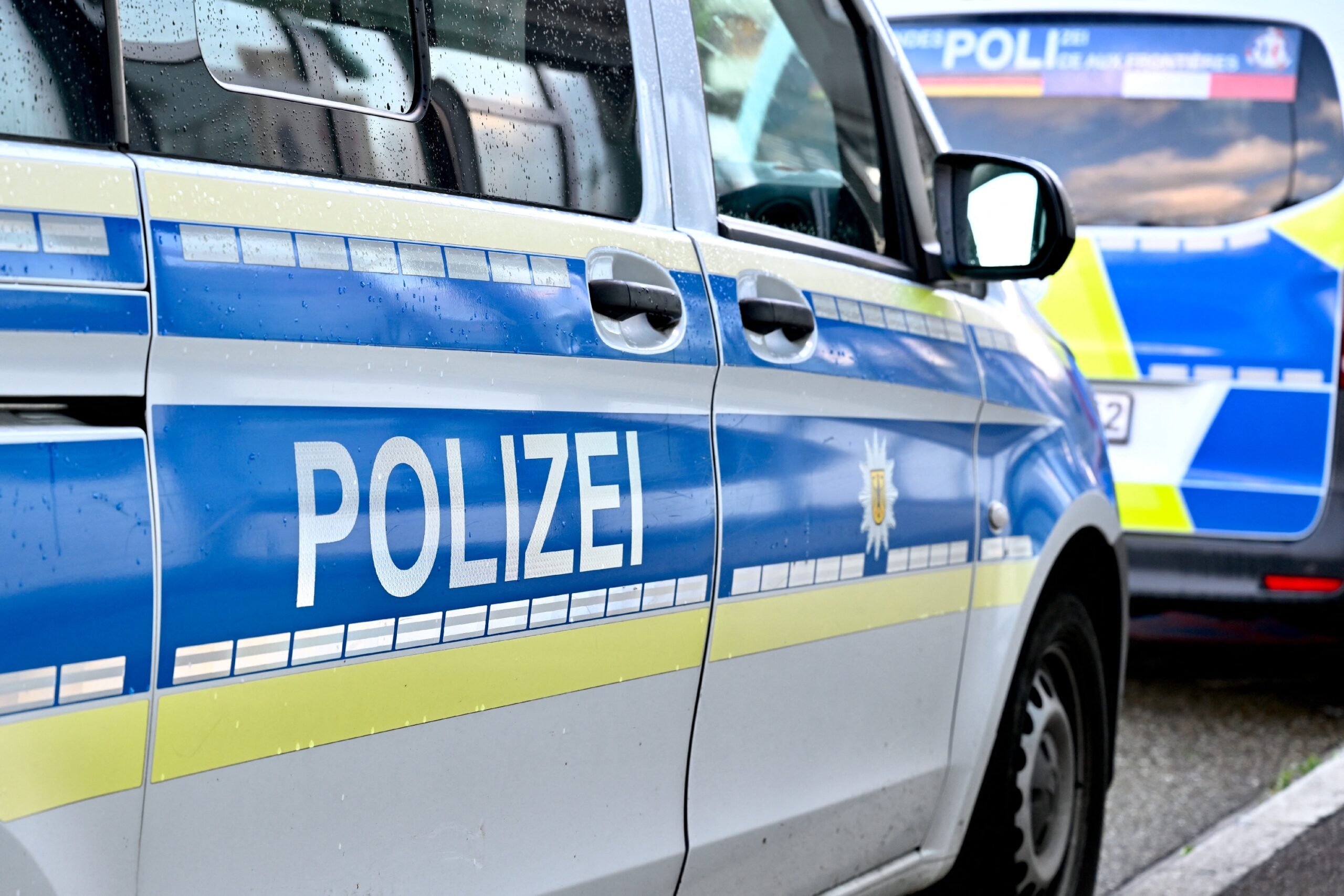 Razie în Berlin: români, printre persoanele vizate într-o anchetă privind fraudele cu ajutoare sociale