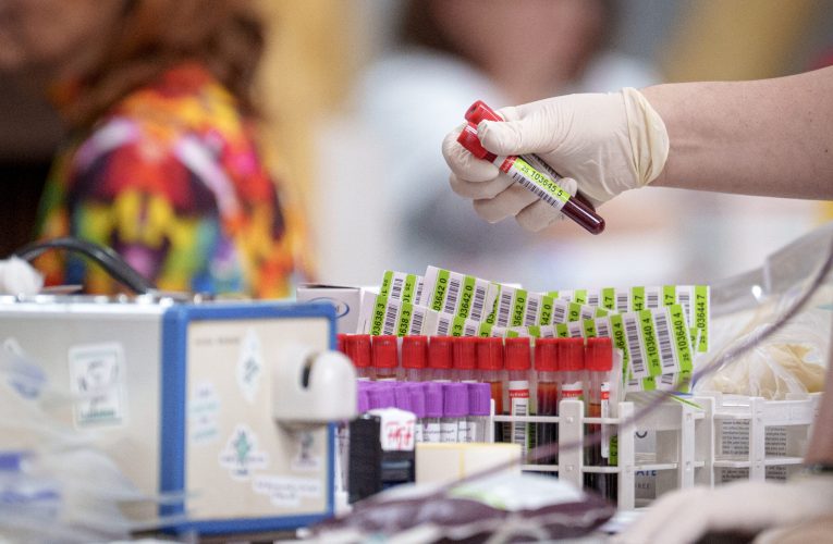 Secretul longevității ar putea fi ascuns în sânge. Descoperirea care îi poate ajuta pe oameni să îmbătrânească sănătos