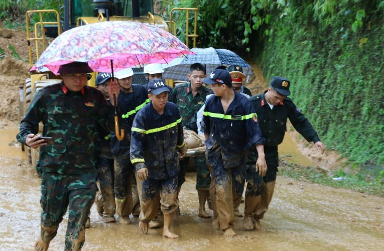 Tragedie în China: 21 de oameni au murit în urma unei alunecări de teren