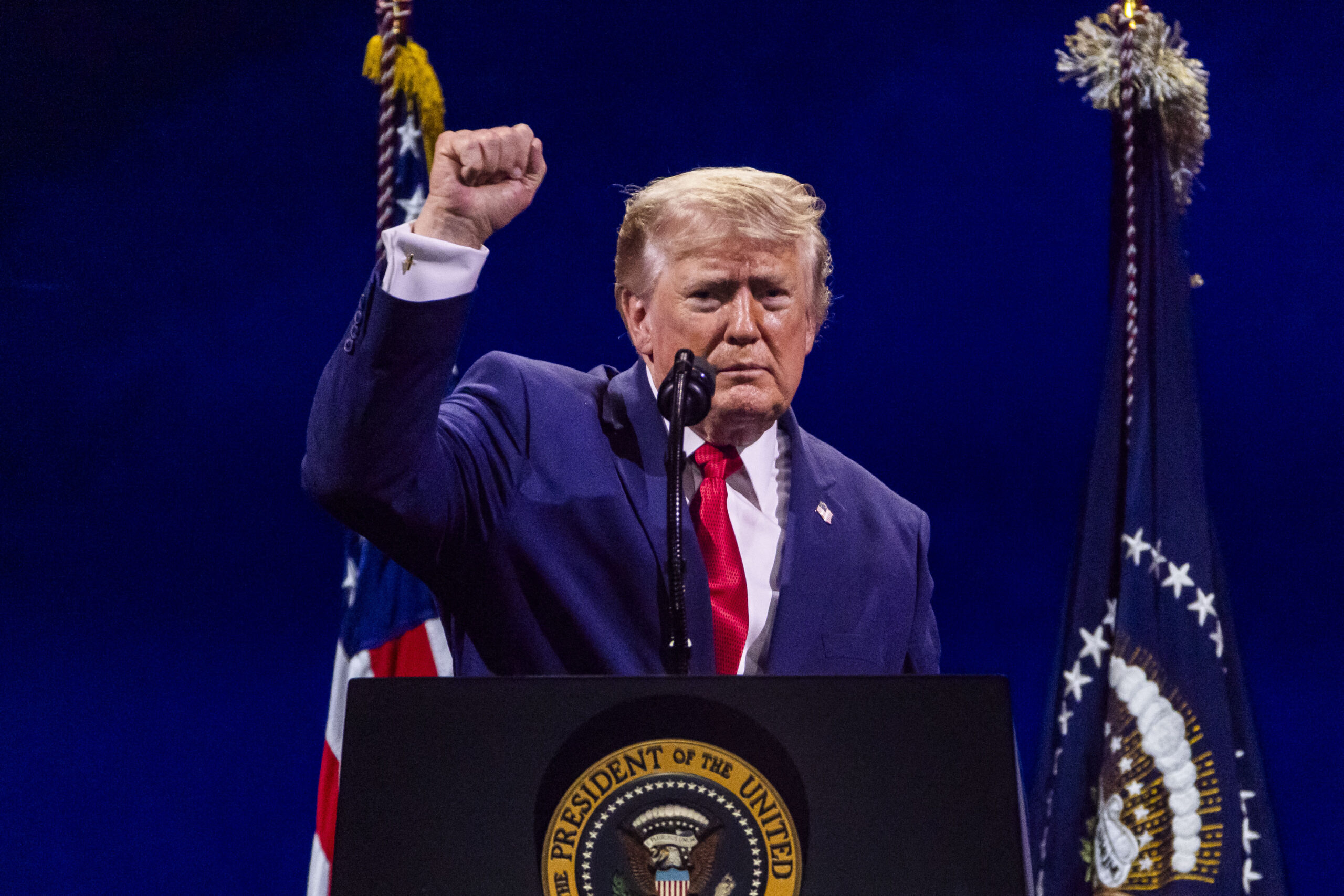 Trump va discuta cu Zelenski la summitul NATO despre războiul din Ucraina