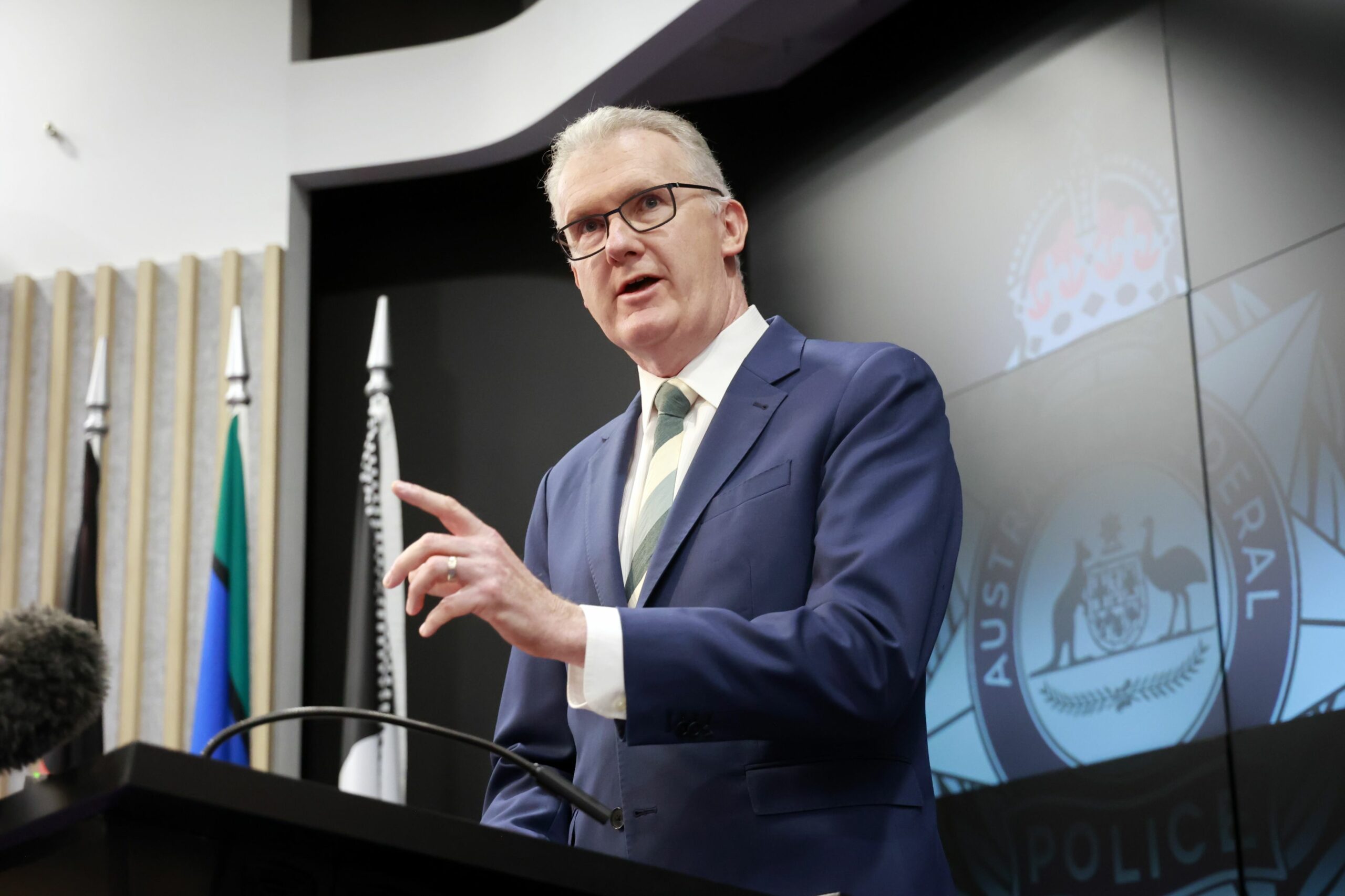 Australia, decizie controversată: Studenții străini nu vor mai avea voie să-și aducă partenerii și copiii minori în țară