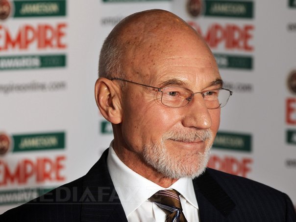 Actorul Patrick Stewart, celebru pentru rolurile din âStar Trekâ Èi âX-Menâ, s-a stins din viaÈÄ la 86 de ani