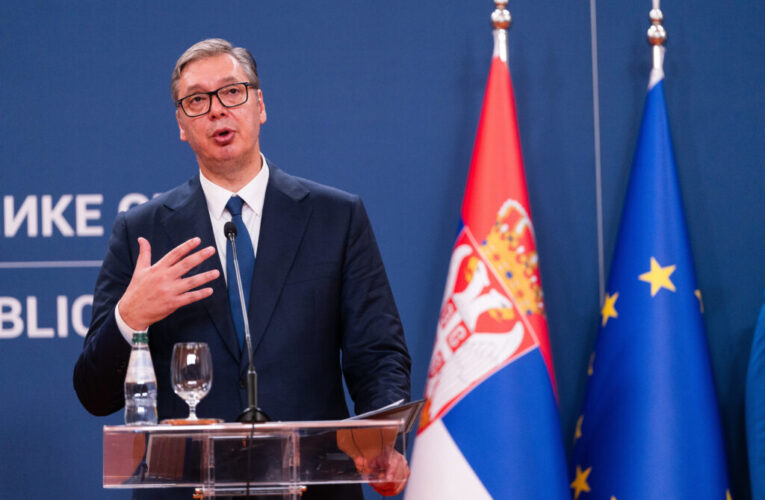 Aleksandar VuÄiÄ recunoaÈte Ã®nfrÃ¢ngerea Ã®n alegerile din Serbia. MiÈcarea studenÈilor ar putea obÈine majoritatea absolutÄ Ã®n Parlament