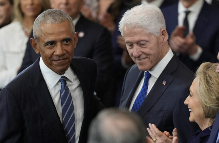 Barack Obama Ã®l atacÄ pe Donald Trump Ã®naintea alegerilor: Nu am mai vÄzut un preÈedinte atÃ¢t de corupt