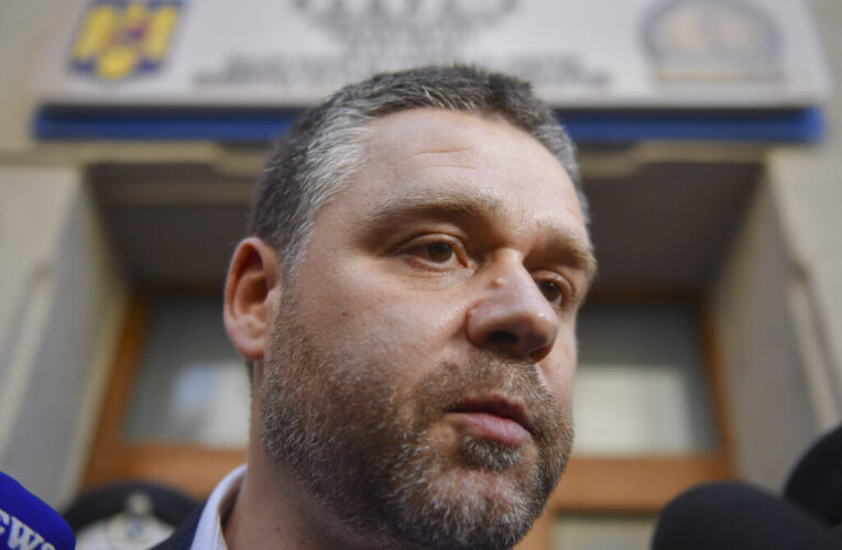 Ciprian Ciucu, despre Èobolanii Èi ploÈniÈele din BucureÈti: DÄm aÈa niÈte Ètiri, fÄrÄ sÄ le verificÄm