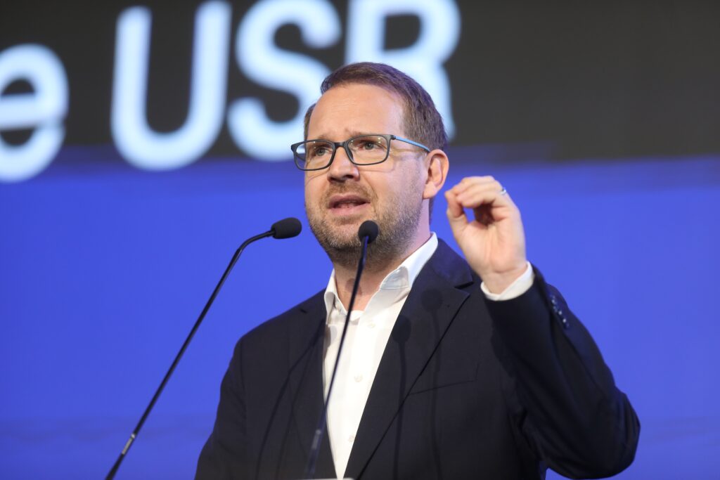 Dominic Fritz, critici la adresa PSD Ã®n timpul Congresului USR de la TimiÈoara: âGuvernÄm din opoziÈieâ