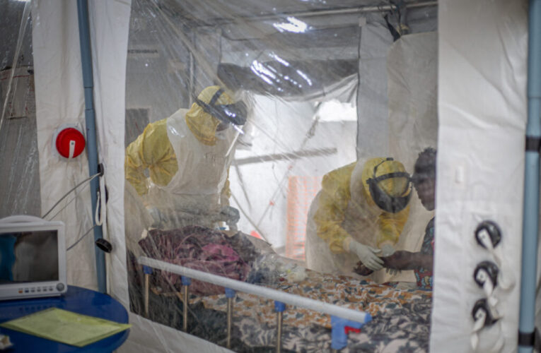 Epidemia de Ebola se extinde Ã®n Africa de Vest, dupÄ peste 4.600 de decese. Nigeria confirmÄ primul caz din ultimii 12 ani Èi monitorizeazÄ 44 de persoane