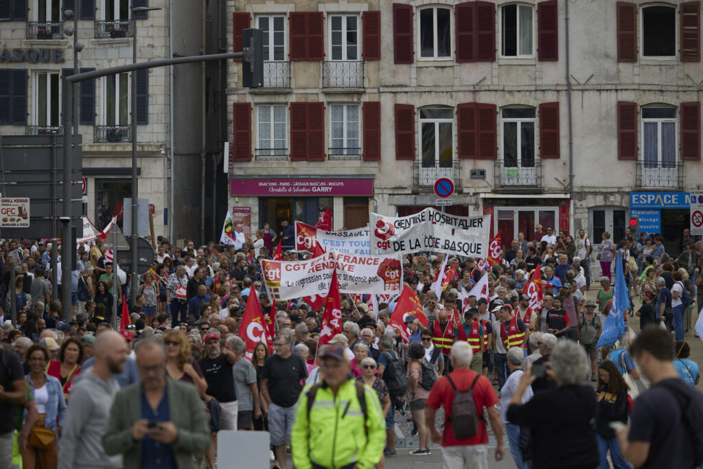 FranÈa: 15.000 de protestatari Èi 27 de arestÄri Ã®n timpul manifestaÈiilor de sÃ¢mbÄtÄ