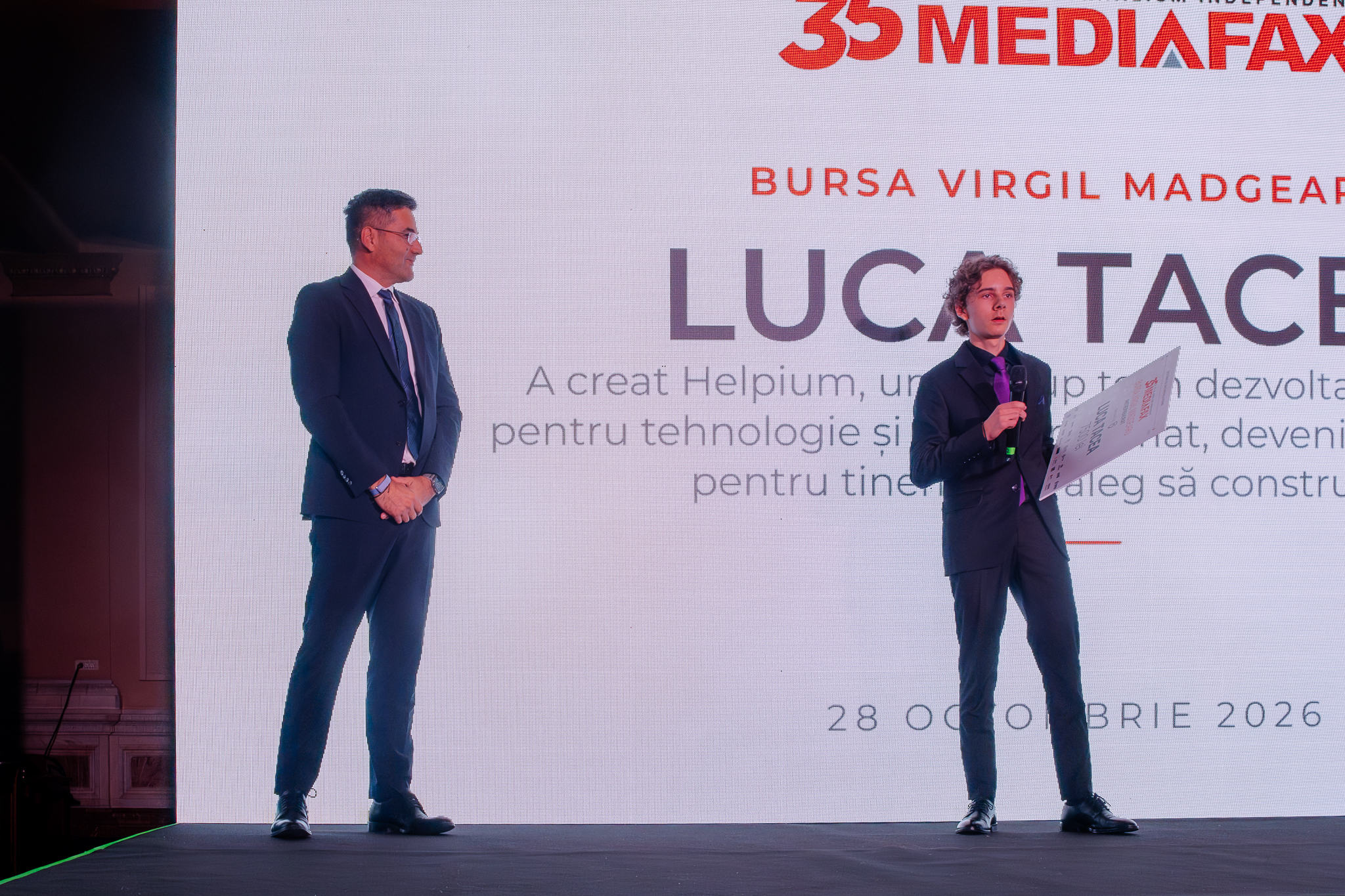 La 15 ani, Èi-a construit propria companie. Luca Tacea a primit Bursa Virgil Madgearu la GALA MEDIAFAX 35