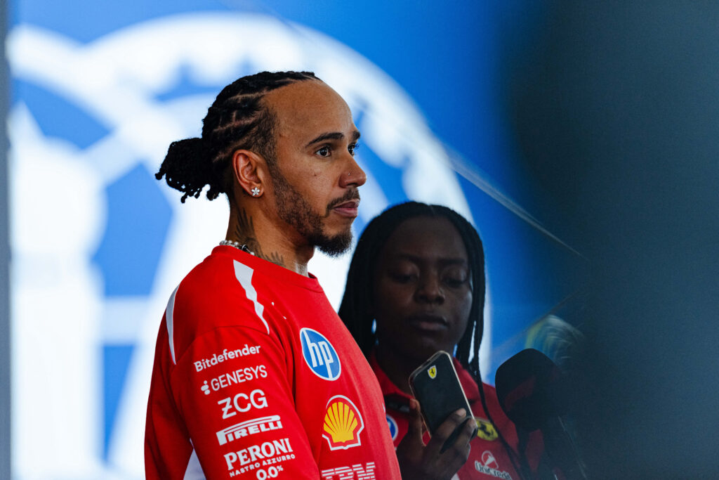 Lewis Hamilton salutÄ revenirea Formulei 1 în Africa: Acum trebuie sÄ rÄmân mai mult în competiÈie