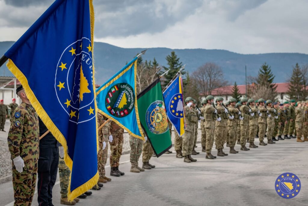 MApN, mesaj de condoleanÈe dupÄ prÄbuÈirea unui elicopter militar italian Ã®n Bosnia: âGÃ¢ndurile noastre se Ã®ndreaptÄ cÄtre familiile Ã®ndoliateâ