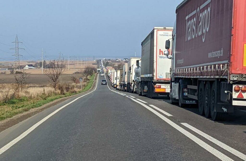 Metoda ingenioasÄ prin care Ucraina încearcÄ sÄ-Èi protejeze transporturile de cereale. Ce negociazÄ cu vecinii sÄi